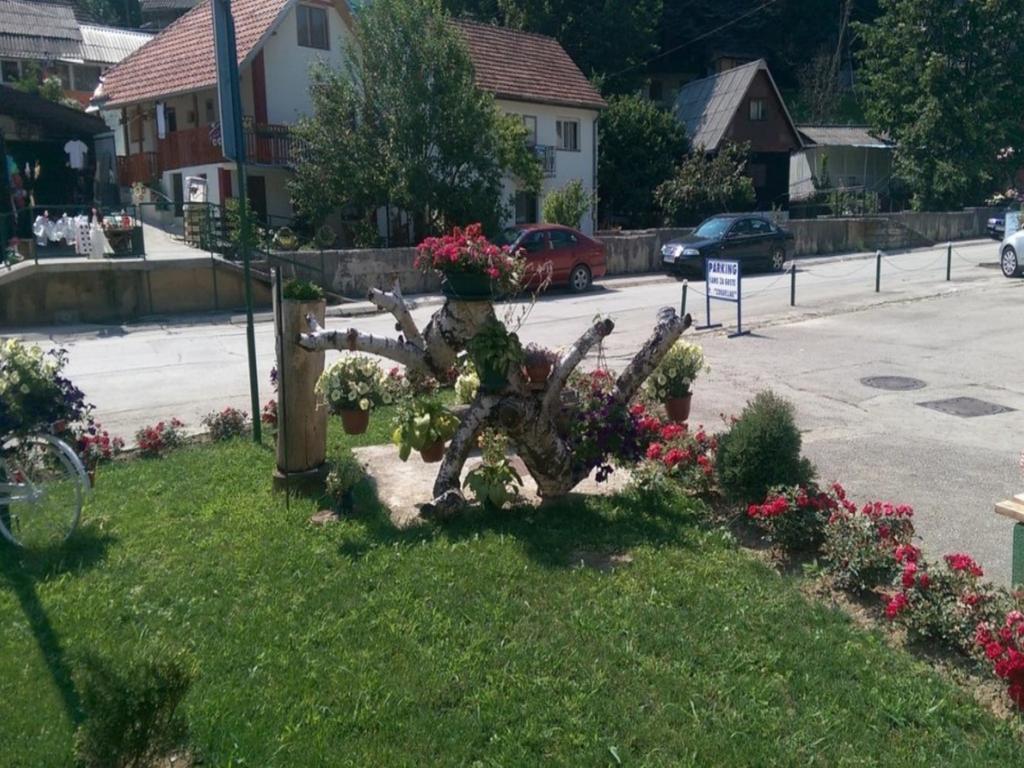 Guesthouse Edelnice Gornja Trepča Dış mekan fotoğraf
